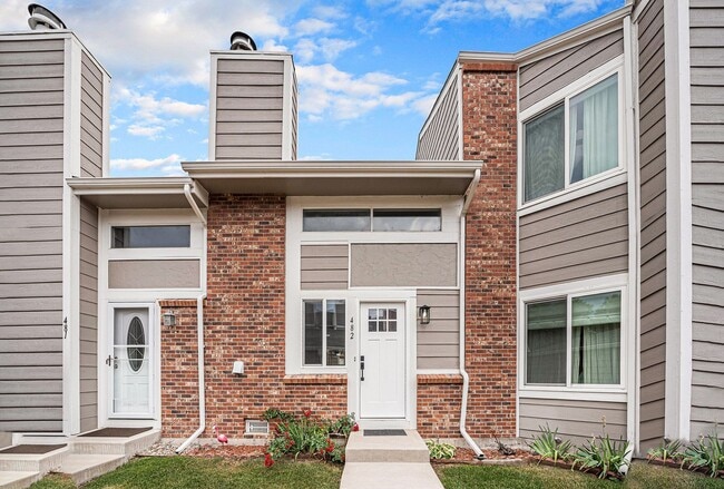 Photo - 1 Bed 1.5 Bath w/ Detached Garage - Townhome in Lake Arbor Arvada!!