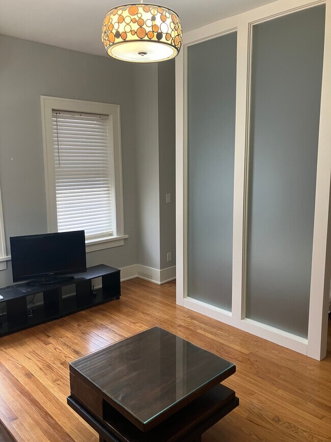 Foto del edificio - 17 W 1st St