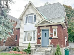 Building Photo - 464 Holland Ave