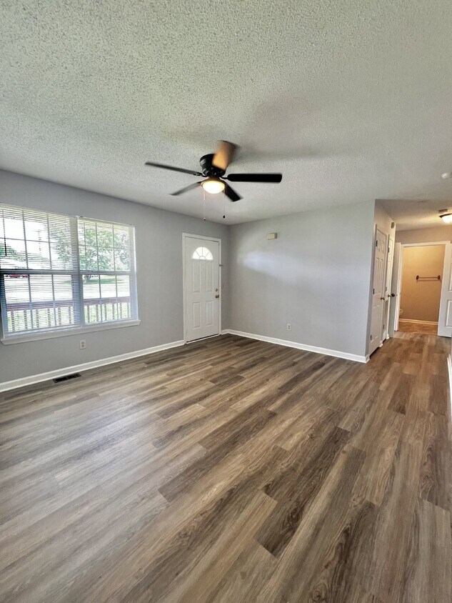 Foto principal - 678 Artic Ave