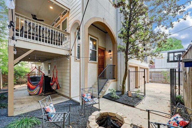 Foto del edificio - 5217 Blossom St
