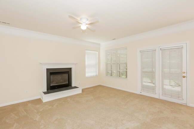 Building Photo - 6571 Derby Ln NW
