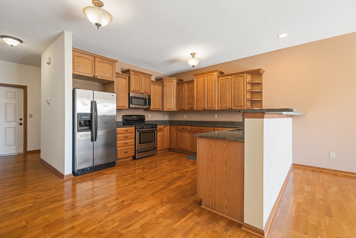 Primary Photo - 161 Hawick St