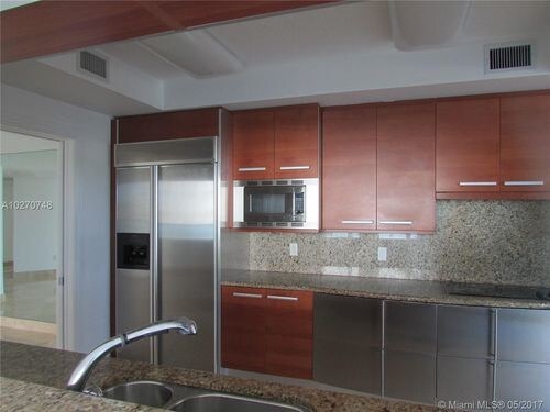 Foto del edificio - 715 Bayshore Dr