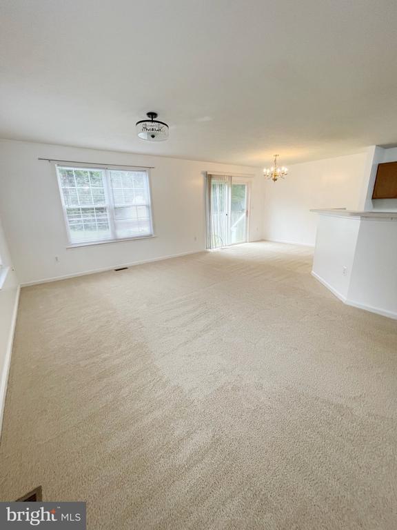 Foto del edificio - 47960 Piney Orchard St