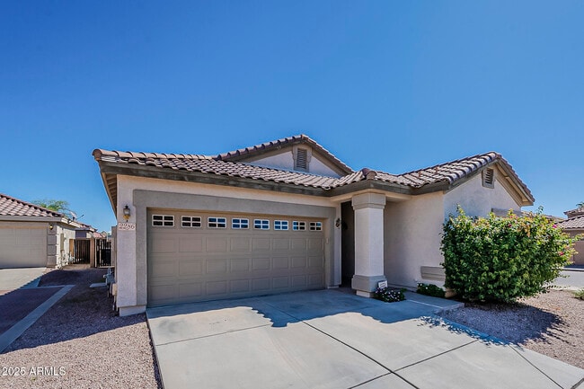 Building Photo - 2286 E Peach Tree Dr