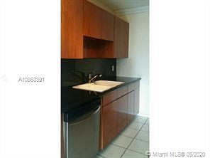 Foto del edificio - 2350 NE 135th St