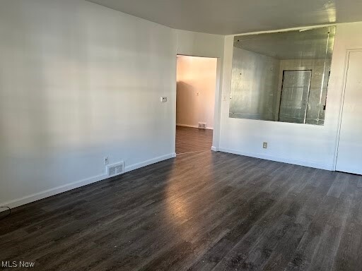 Building Photo - 106 Columbus Way