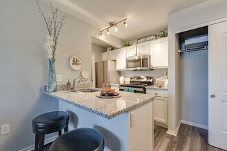 Building Photo - Pierpont Apartments