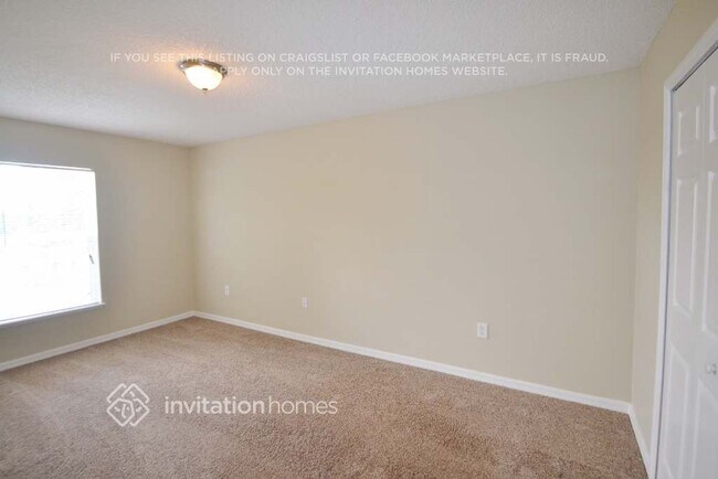 Foto del edificio - 1556 Deerfield Ave