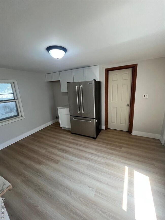 Foto del edificio - 714 W 8th St