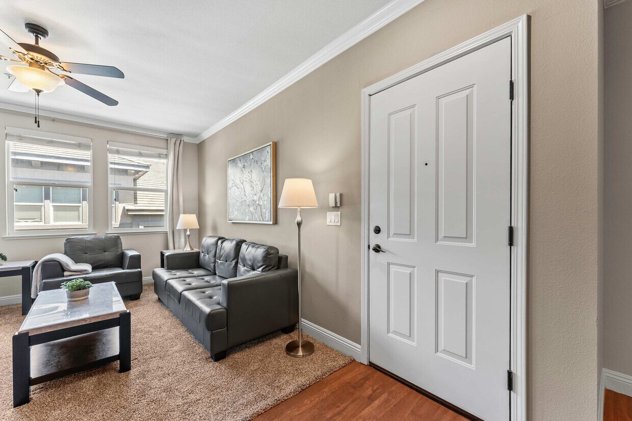 Foto principal - 11380 S Virginia St