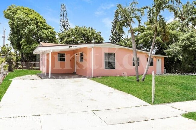 Foto del edificio - 2731 NW 2nd St