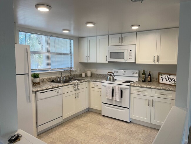 White Shaker Remodeled Kitchen - Riviera Park