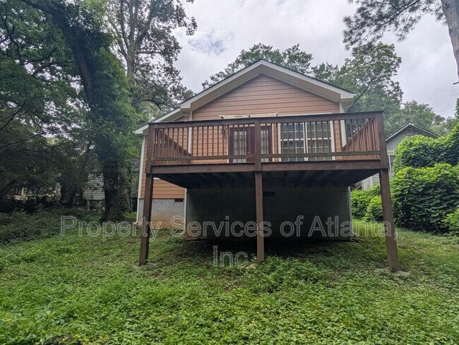 Building Photo - 1903 Chattahoochee Pl