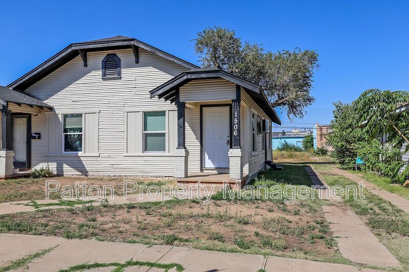 Primary Photo - 1506 SW 11th Ave
