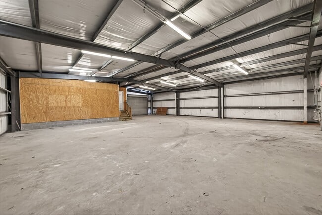 Building Photo - 6203 Gessner Rd