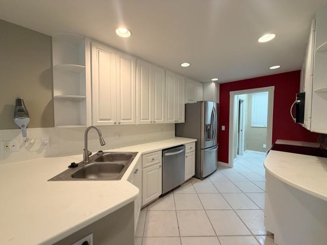 Building Photo - 2205 Telogia Ct