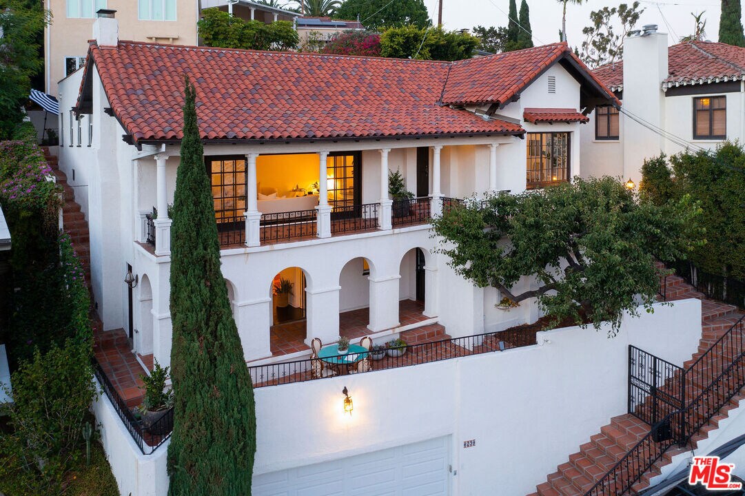 Foto principal - 6239 Holly Mont Dr