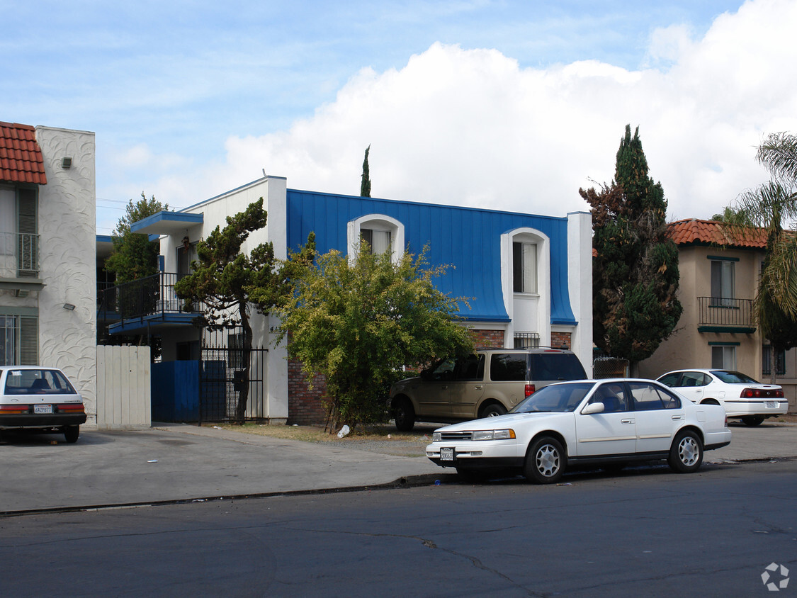 Foto del edificio - Menlo Avenue