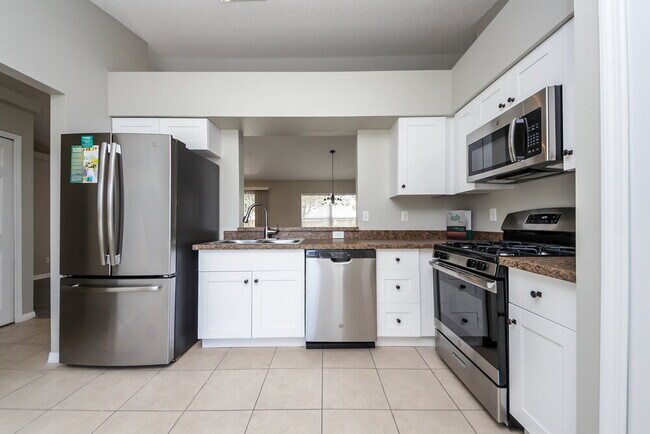 Foto del edificio - 11530 Foxglove Dr