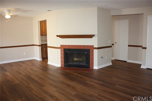 Building Photo - 960 Golden Springs Dr