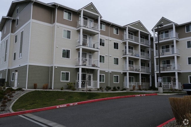 Vintage At Tacoma Apartments Wa Building Photo Vintage At Tacoma