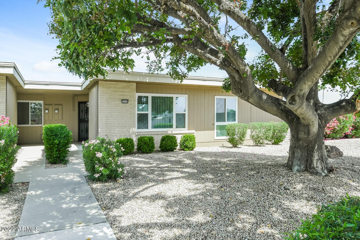 10142 W Hutton Dr, Sun City, AZ 85351 House Rental in Sun City, AZ