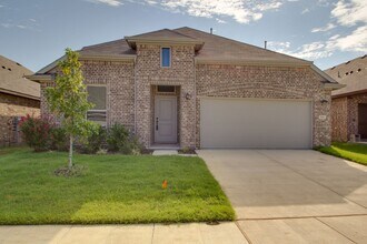 Building Photo - 7612 Spring Dr