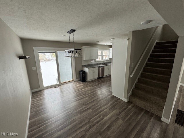 Foto del edificio - 7500 Lakeshore Blvd