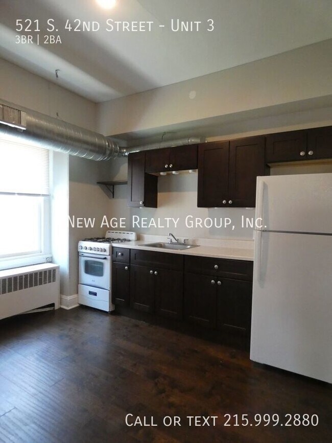 Building Photo - Spacious apartment in University City!