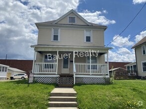 Building Photo - 241 E 8th St