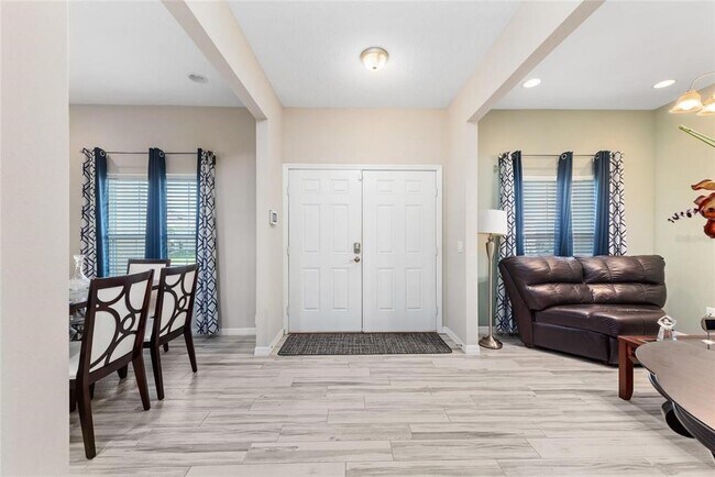 Building Photo - 408 BOSWELL Way