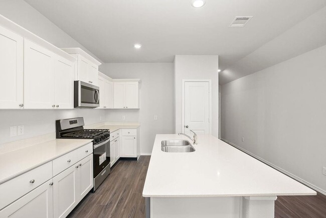 Building Photo - 3213 Yellow Rose Dr