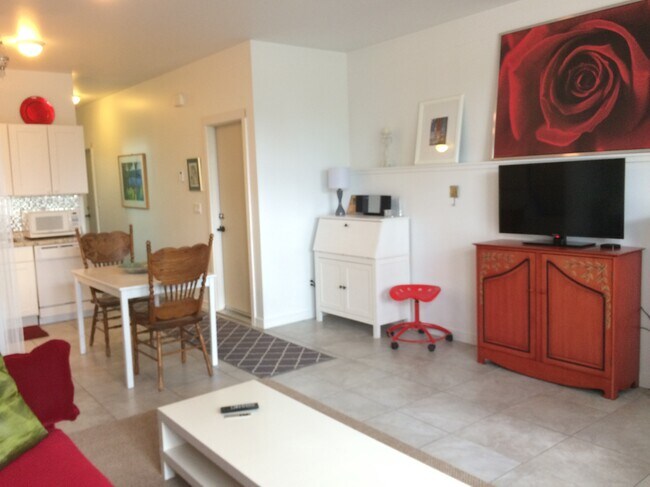 Foto del edificio - 2726-101 Eldridge Ave