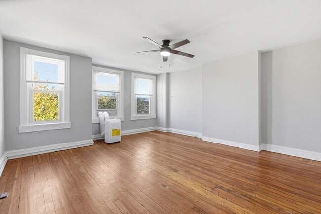 Foto del edificio - 2322 Callow Ave