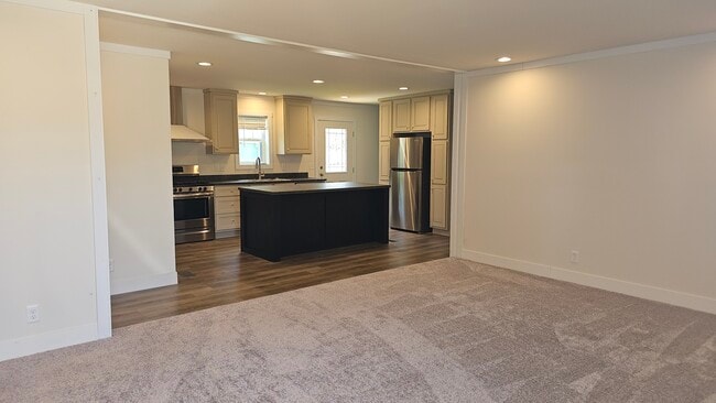 Foto del edificio - 3617 N Grand Ave E