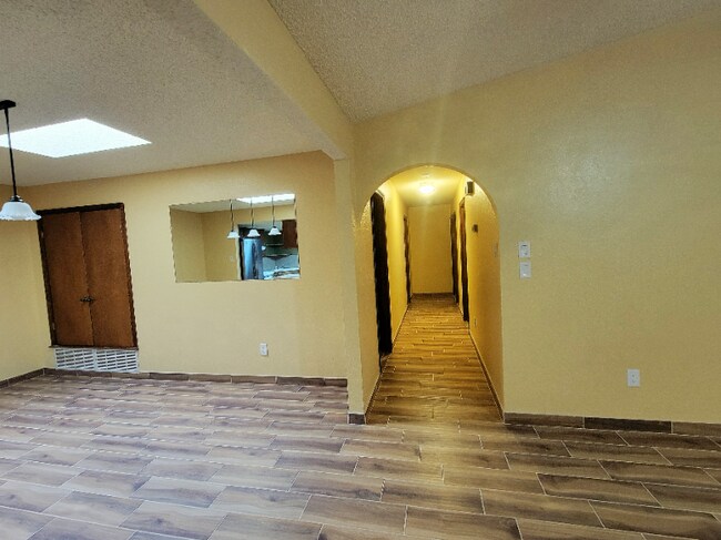 Foto del edificio - 104 Fairway Terrace N