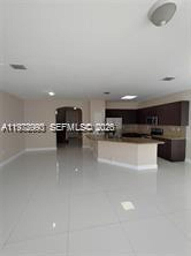 Building Photo - 8546 SW 165th Pl