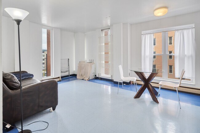 Foto del edificio - 401 College Ave