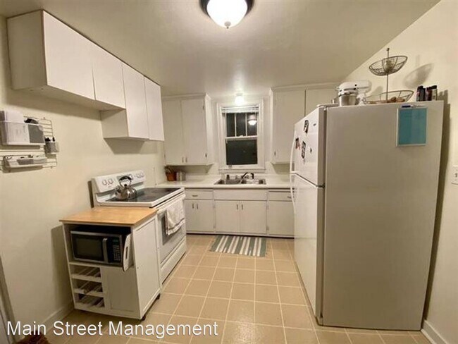 Foto del edificio - 2 br, 1 bath House - 421 S Huron St