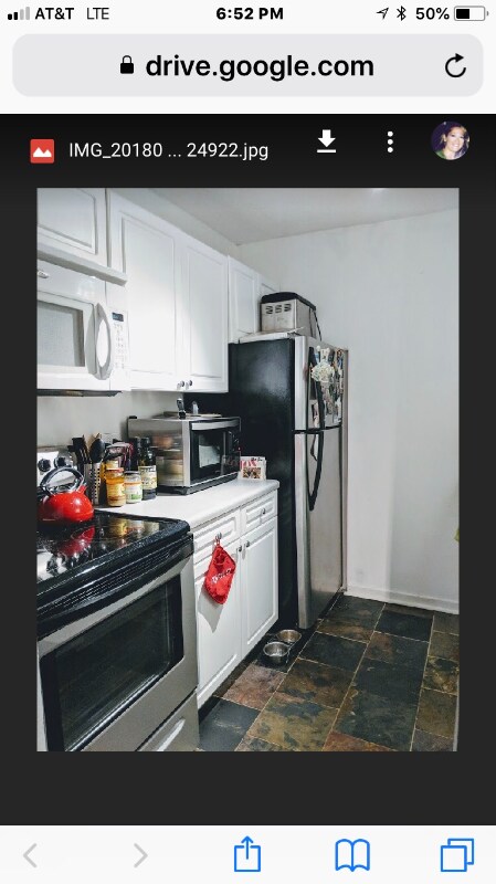 Foto del edificio - 2740 N Pine Grove Ave