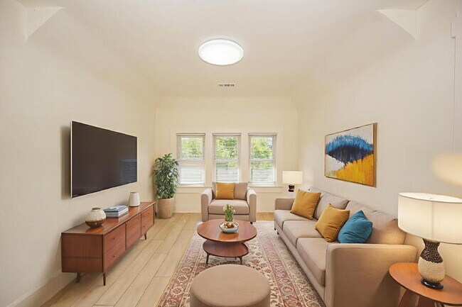Foto del edificio - 4014 Cypress Ave