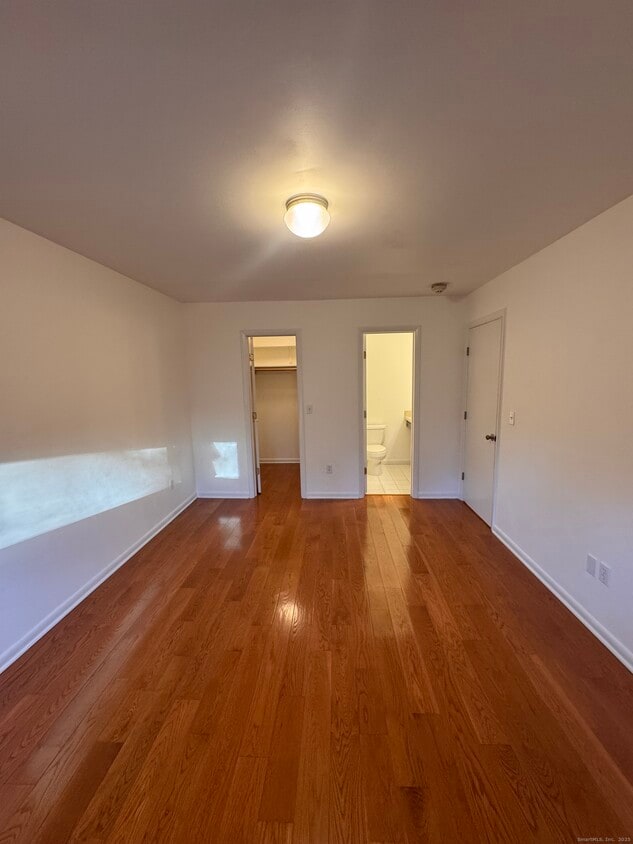 Building Photo - 333 Vincelette St