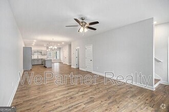 Building Photo - 136 Crestpoint Rd