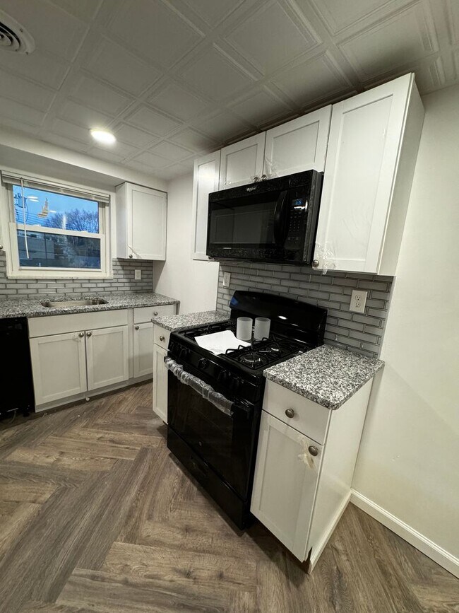 Foto del edificio - 4711 Liberty Ave