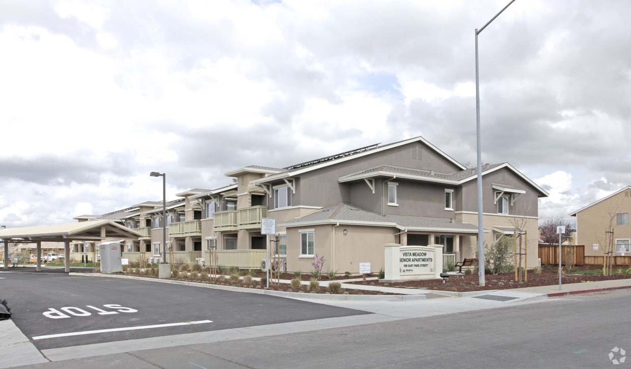 Primary Photo - Vista Meadows
