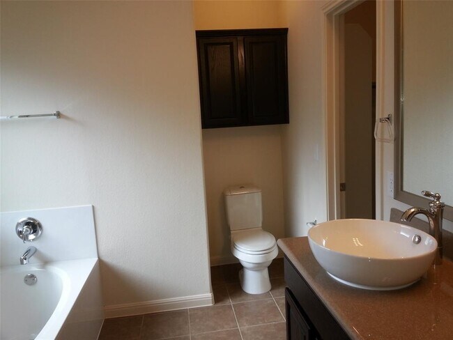 Foto del edificio - 2504 McDonald Way