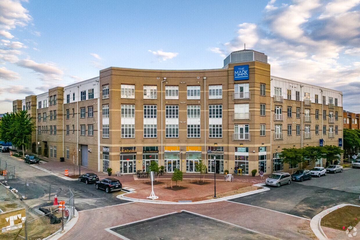 Primary Photo - The Mark at Dulles Station Apartments