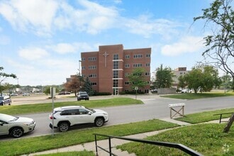 Building Photo - 2713 St Francis Dr